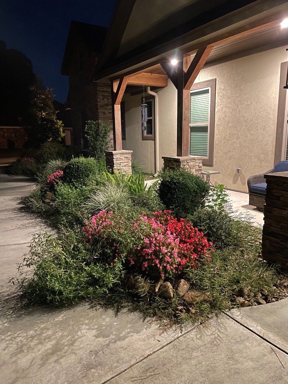 Humble’s best landscaping company for mulching and fencing