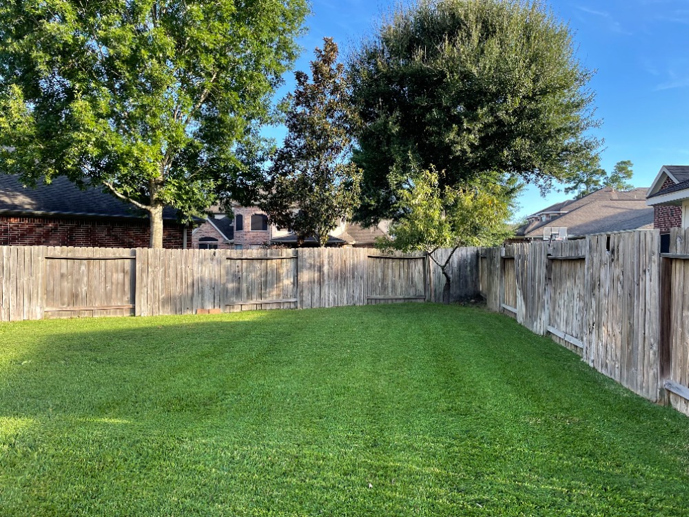 Kingwood Area landscaping, mulch, and fencing