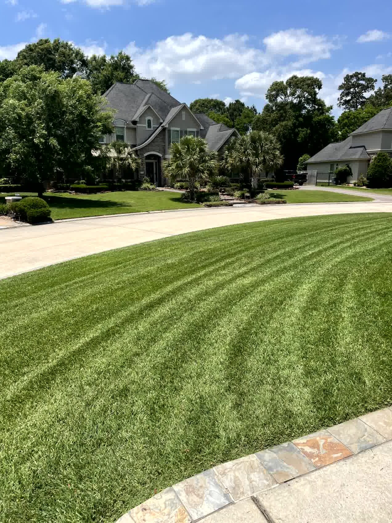 Kingwood Area, Atascocita, and Humble lawn mowing professionals